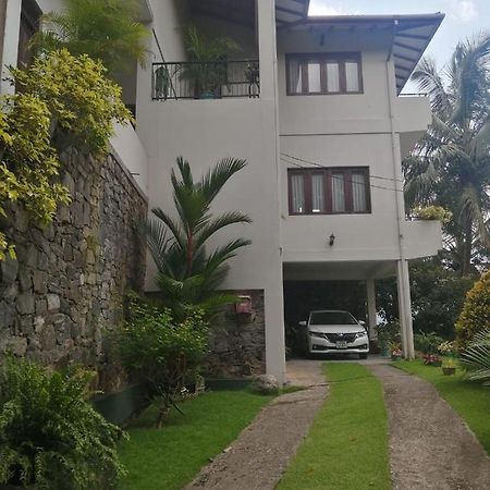 Appartamento Shalom Peradeniya Esterno foto