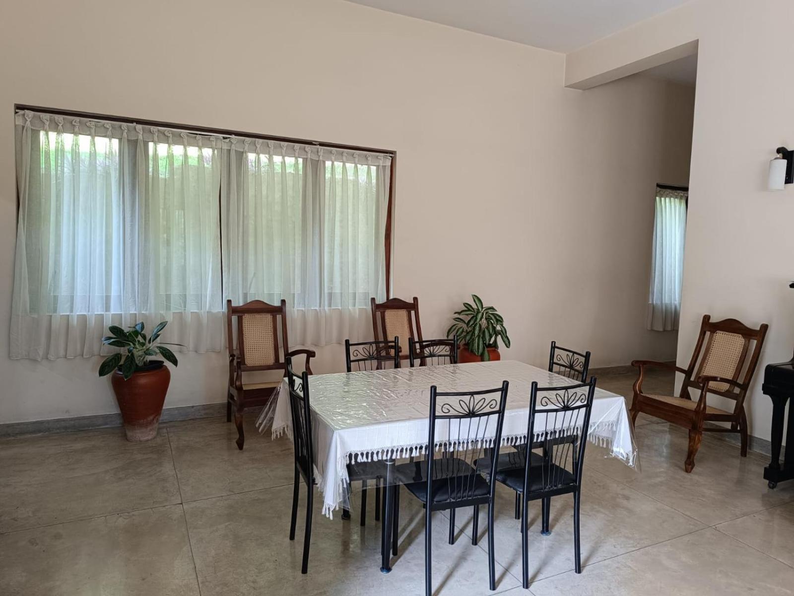 Appartamento Shalom Peradeniya Esterno foto